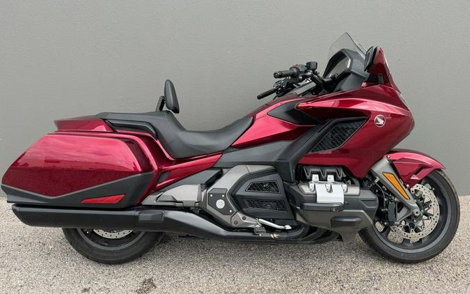 2018 Honda® Gold Wing Candy Ardent Red