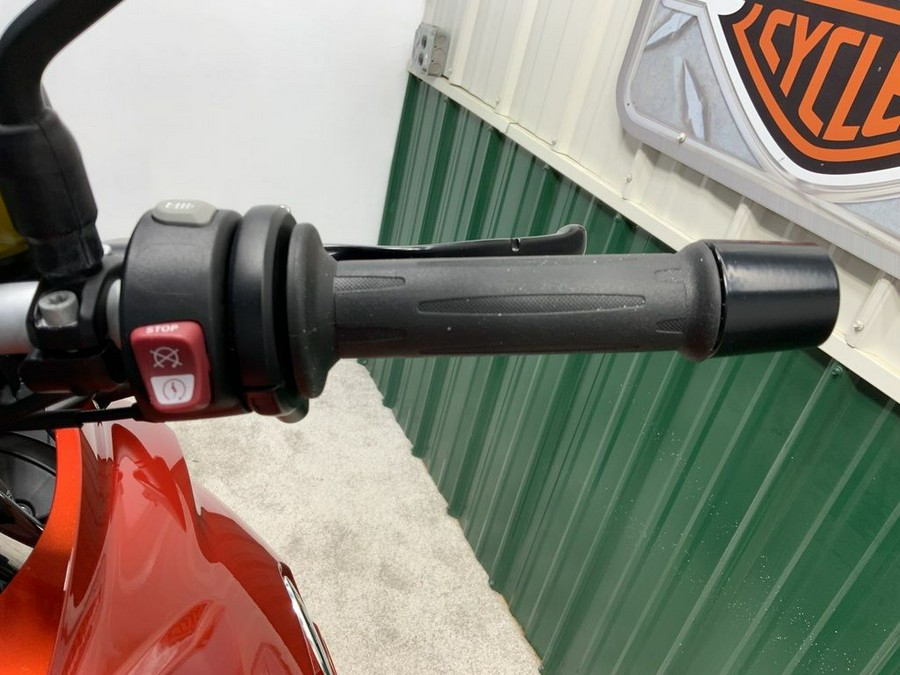 2016 BMW F 700 GS Sakhir Orange Metallic