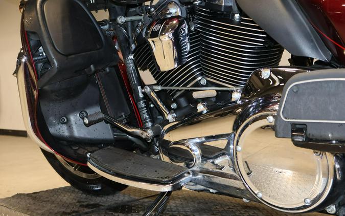 2017 Harley-Davidson Ultra Limited FLHTK