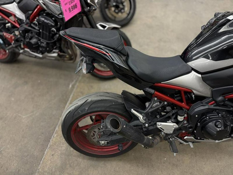 2023 Kawasaki Z900 ABS Metallic Black/Graphite Gray/Flat Black
