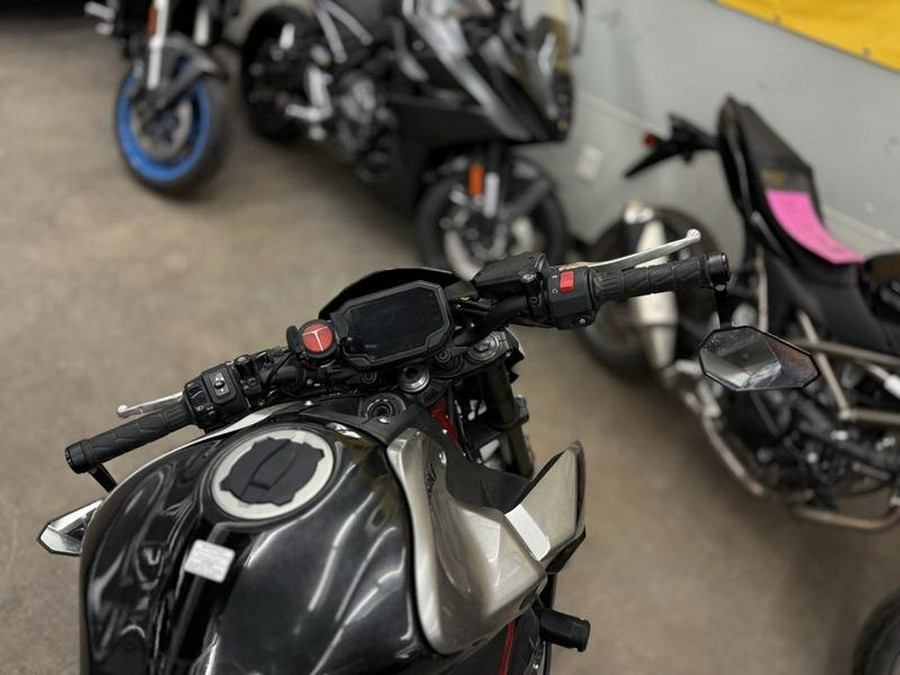 2023 Kawasaki Z900 ABS Metallic Black/Graphite Gray/Flat Black