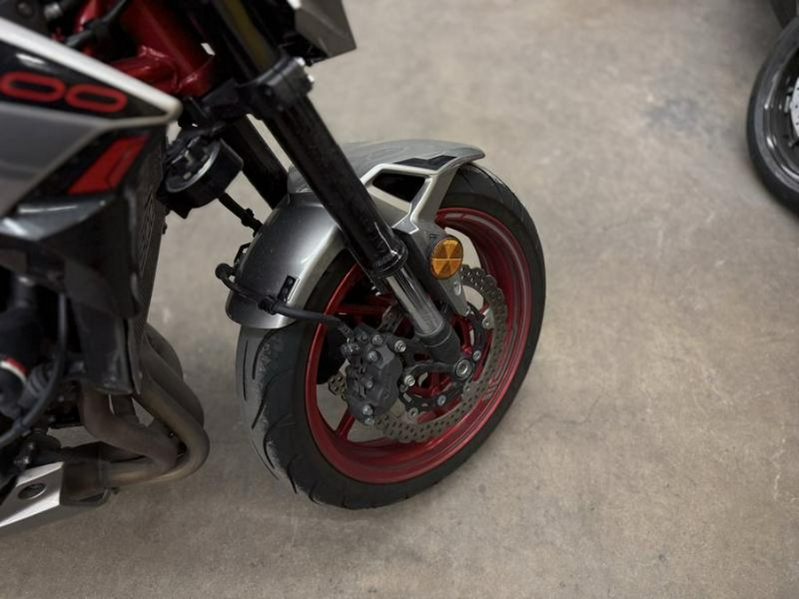 2023 Kawasaki Z900 ABS Metallic Black/Graphite Gray/Flat Black