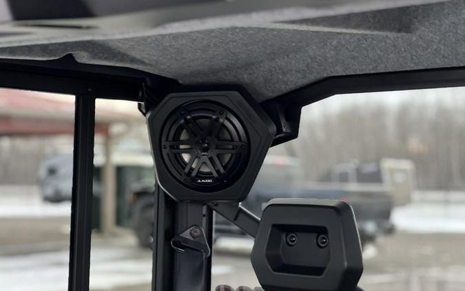 2026 Can-Am® Defender MAX Limited HD11 Desert Tan & Carbon Black