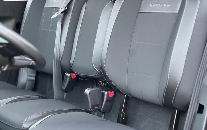 2026 Can-Am® Defender MAX Limited HD11 Desert Tan & Carbon Black