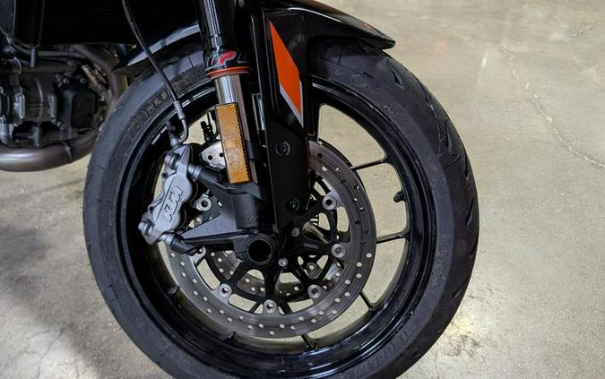 2024 KTM 790 Duke