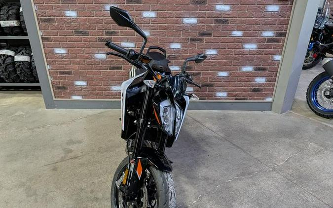 2024 KTM 790 Duke