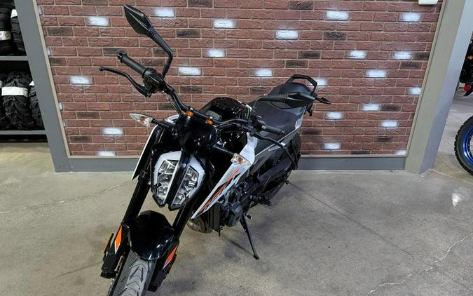 2024 KTM 790 Duke