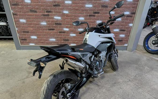 2024 KTM 790 Duke