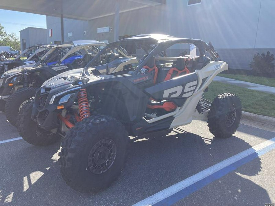 2023 Can-Am® Maverick X3 X rs Turbo RR With Smart-Shox Desert Tan / Carbon Black / Magma