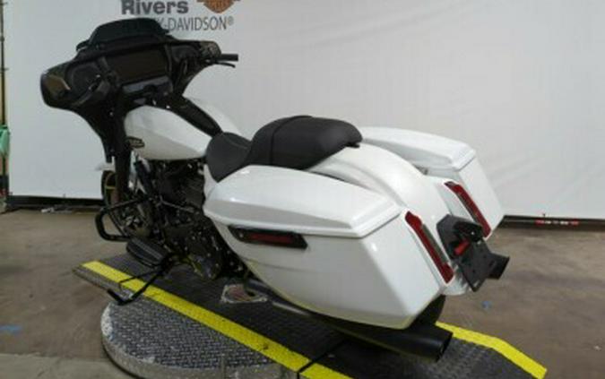 2024 Harley-Davidson® Street Glide® White Onyx Pearl – Black Finish