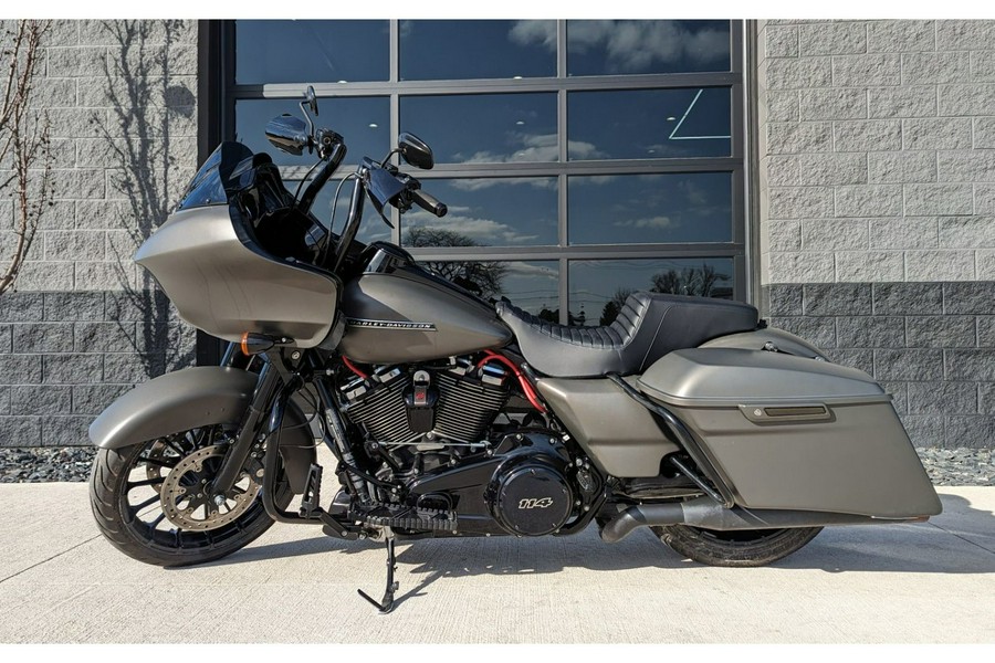 2019 Harley-Davidson® Road Glide® Special