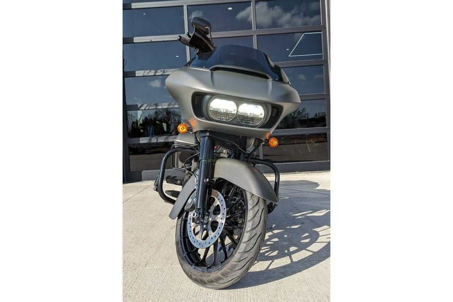 2019 Harley-Davidson® Road Glide® Special