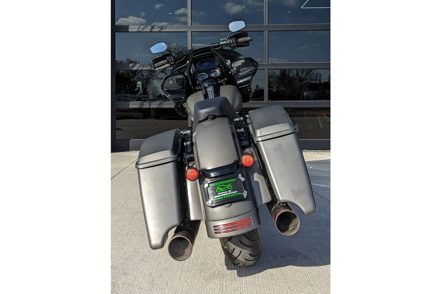 2019 Harley-Davidson® Road Glide® Special