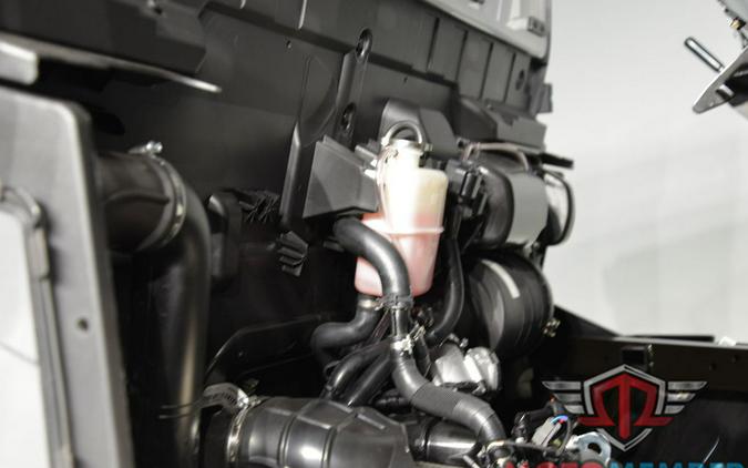 2025 Can-Am Defender MAX XT HD9