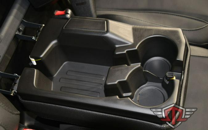 2025 Can-Am Defender MAX XT HD9