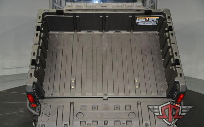 2025 Can-Am Defender MAX XT HD9