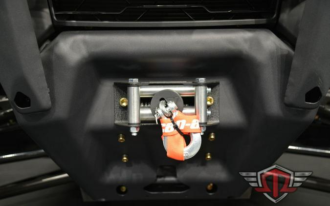 2025 Can-Am Defender MAX XT HD9