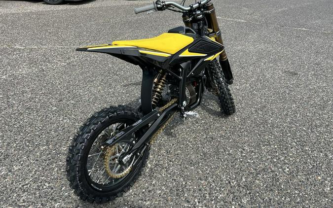 2026 SUR-RON Hyper Bee 14/12