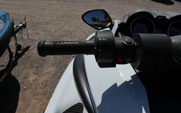 2016 YAMAHA FZR SVHO WHITE AND RED