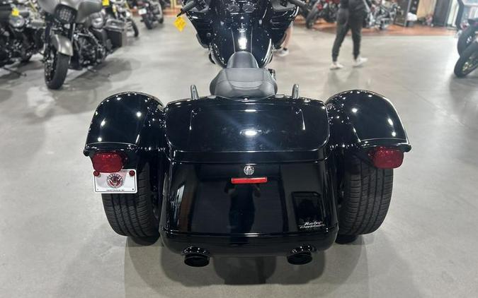 2025 Harley-Davidson® FLTRT - Road Glide® 3