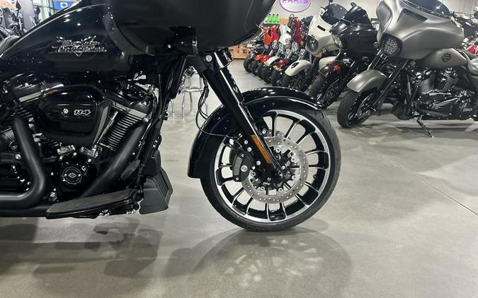 2025 Harley-Davidson® FLTRT - Road Glide® 3