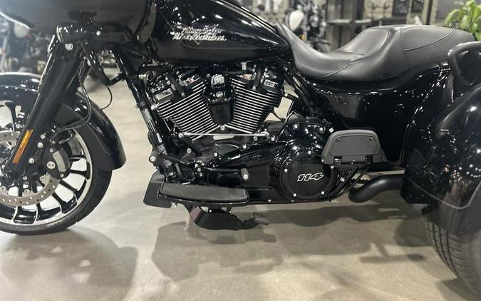 2025 Harley-Davidson® FLTRT - Road Glide® 3