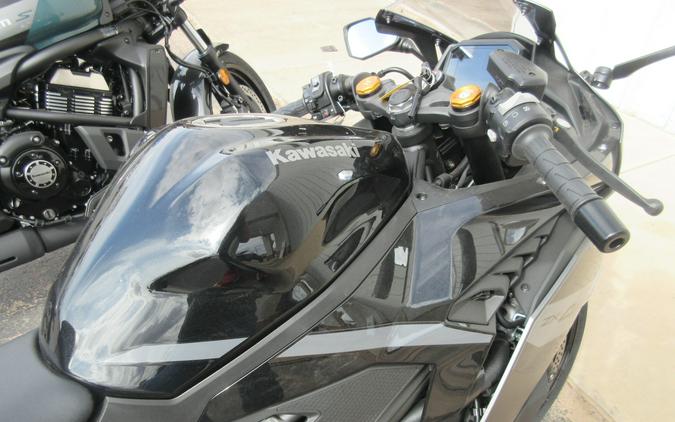 2027 KAWASAKI NINJA ZX-4RR ABS