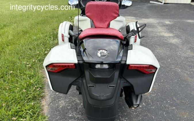 2017 Can-Am® Spyder® F3-T 6-Speed Semi-Automatic (SE6)