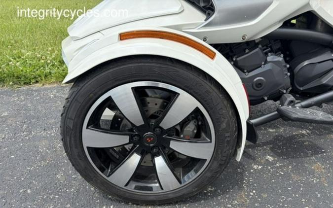 2017 Can-Am® Spyder® F3-T 6-Speed Semi-Automatic (SE6)