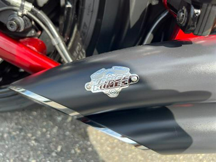 2017 Harley-Davidson CVO™ Pro Street Breakout®