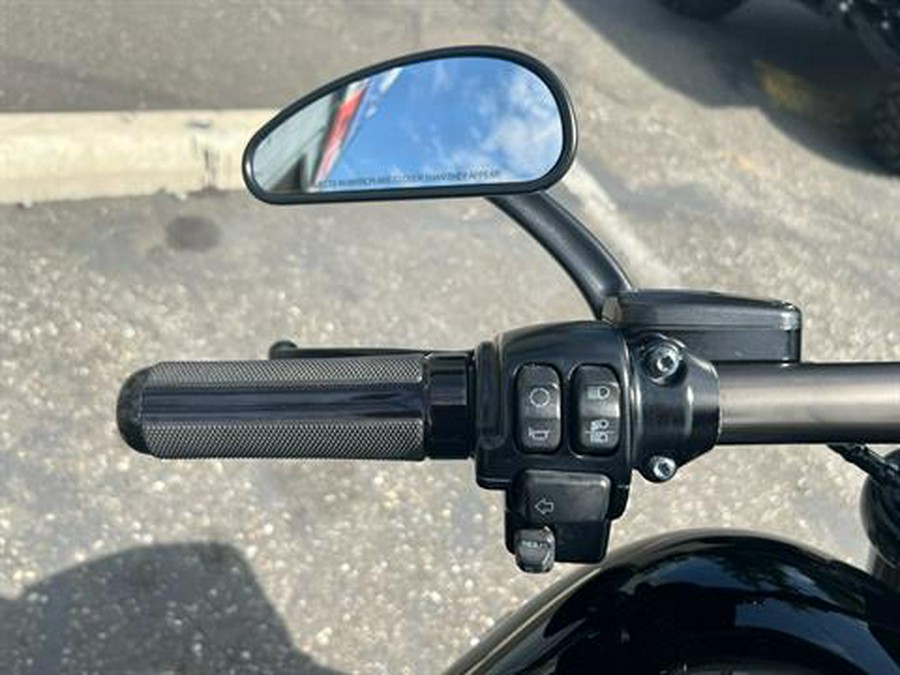 2017 Harley-Davidson CVO™ Pro Street Breakout®