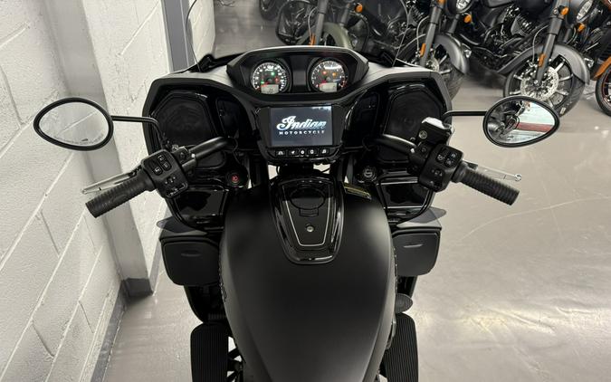 2026 Indian Pursuit Dark Horse