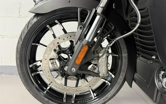 2026 Indian Pursuit Dark Horse