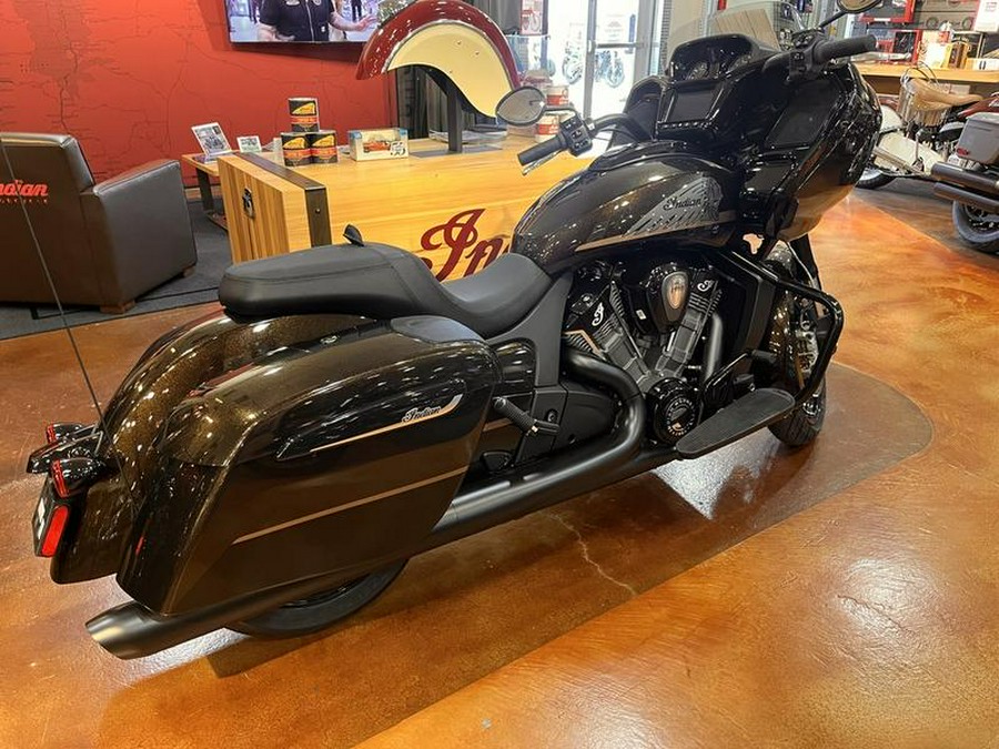 2024 Indian Motorcycle® Challenger® Dark Horse® Icon Smoky Quartz Metallic Pearl/Black Metallic