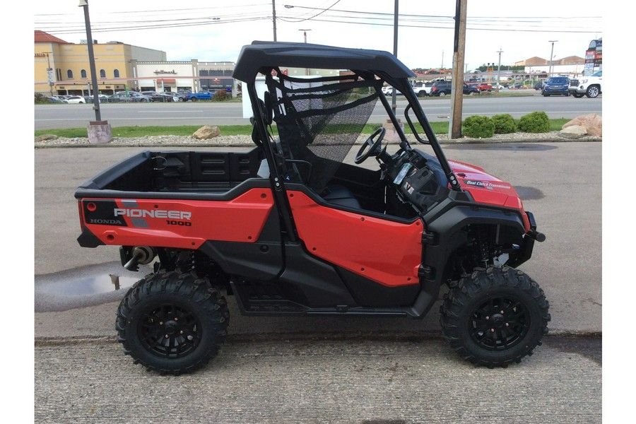2025 Honda PIONEER 1000 DELUXE
