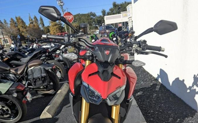 2025 Ducati Streetfighter V2 S