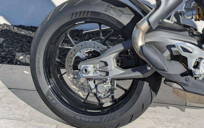 2025 Ducati Streetfighter V2 S