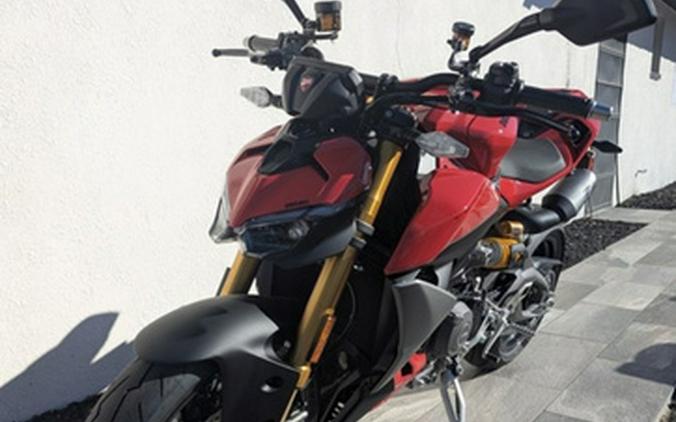 2025 Ducati Streetfighter V2 S