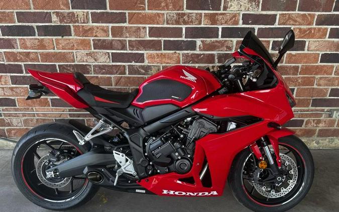 2026 Honda® CBR650R E-Clutch