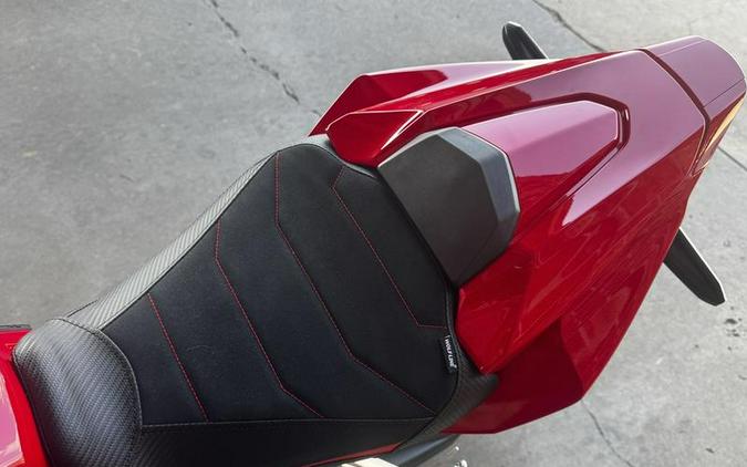 2026 Honda® CBR650R E-Clutch