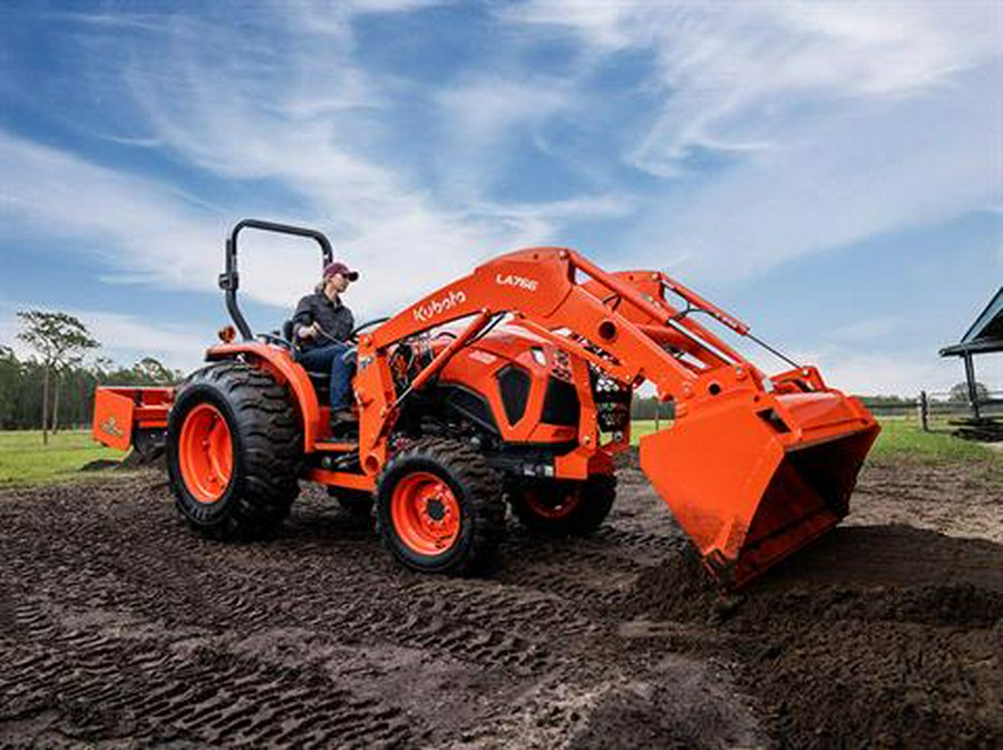 2023 Kubota L3302 HST 4WD