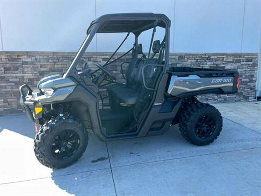 2024 Can-Am Defender XT HD9