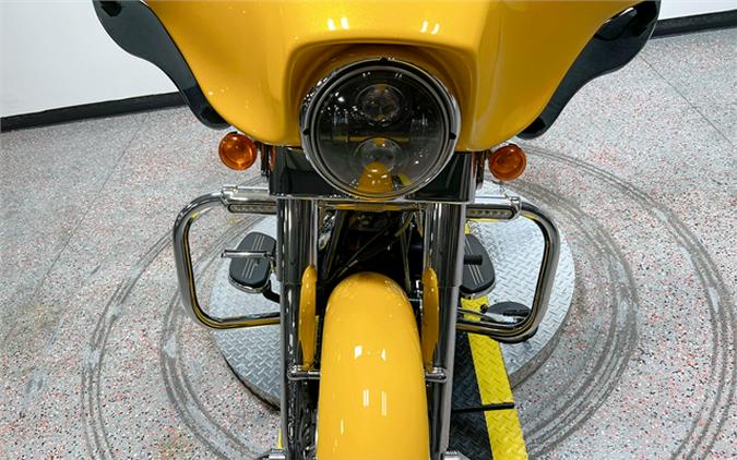 2013 Harley-Davidson Street Glide FLHX 56,148 Miles Chrome Yellow Pearl