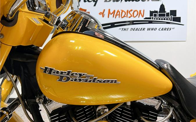 2013 Harley-Davidson Street Glide FLHX 56,148 Miles Chrome Yellow Pearl