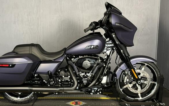 2025 Harley-Davidson Street Glide® FLHX PRPL ABYSS DNM