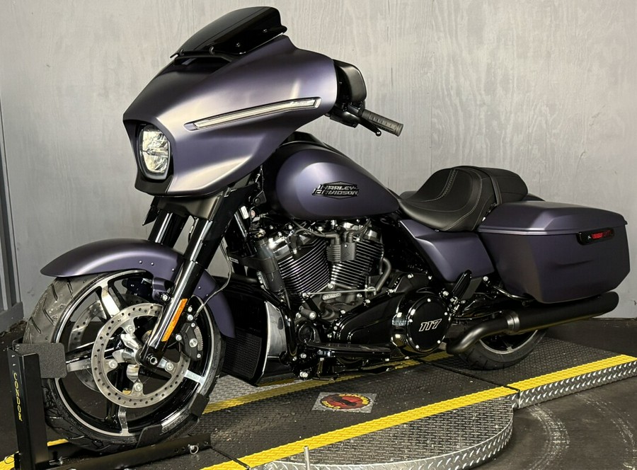 2025 Harley-Davidson Street Glide® FLHX PRPL ABYSS DNM