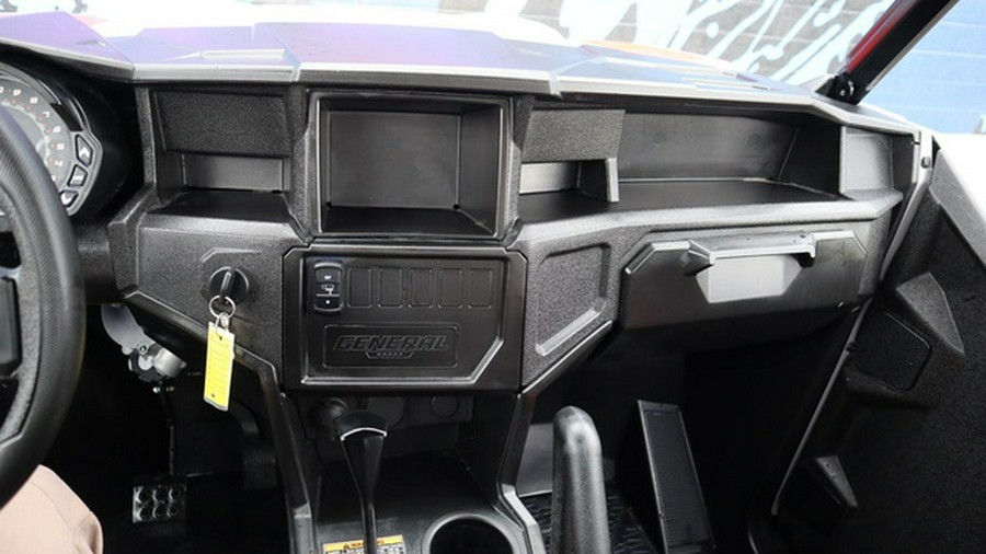 2025 Polaris GENERAL XP 4 1000 Sport