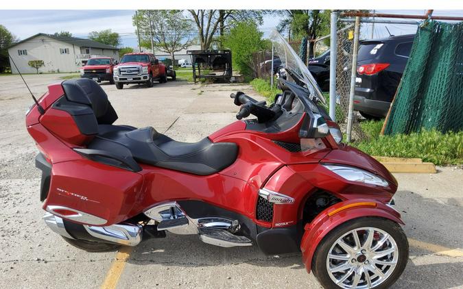 2016 Can-Am SPYDER RT-S LIMITED