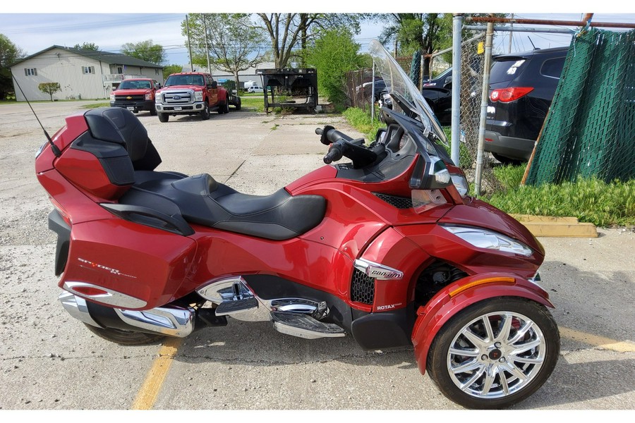 2016 Can-Am SPYDER RT-S LIMITED