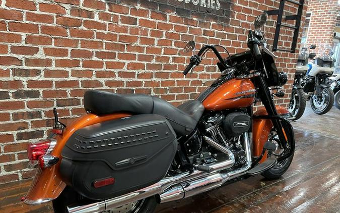 2020 Harley-Davidson FLHCS - Heritage Classic 114